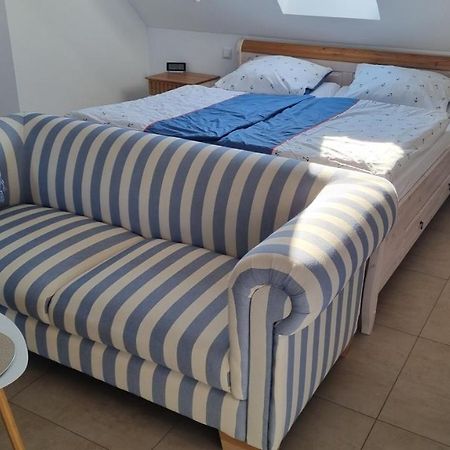 Ferienwohnung Ruegen 1, Alt Reddevitz 108, Insel Ruegen, Mit Kamin Middelhagen Exteriér fotografie